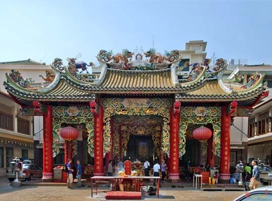 เสริมมงคลชีวิต ต้อนรับตรุษจีน เปิดพิกัด 9 วัดดังในกรุงเทพฯ และปริมณฑล 2568