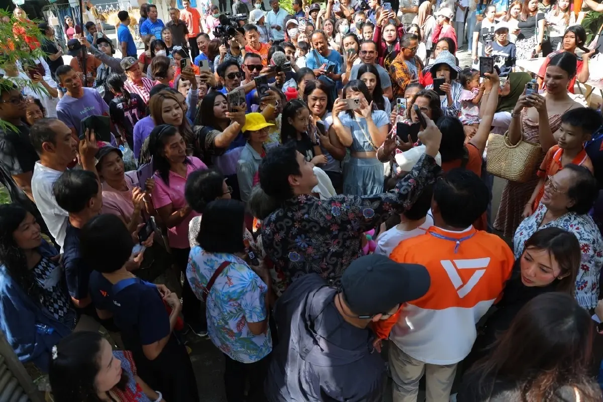 พิธา ลิ้มเจริญรัตน์  ลงช่วยหาเสียงเลือกตั้งนายกอบจ.พังงา
