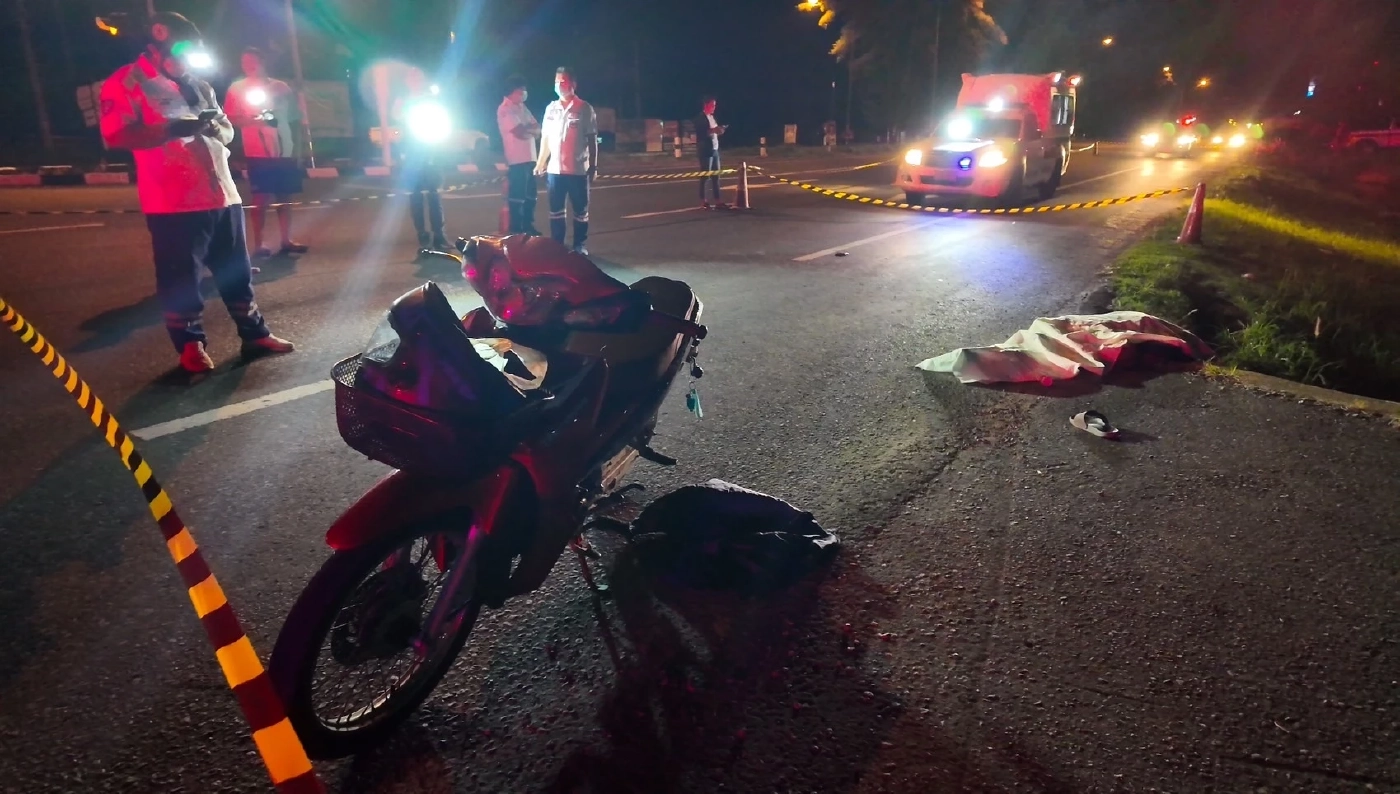 คนร้ายนั่งเก๋งประกบยิงหนุ่ม 18 ทะลุเบ้าตา ดับสลดหน้า รพ.สต.