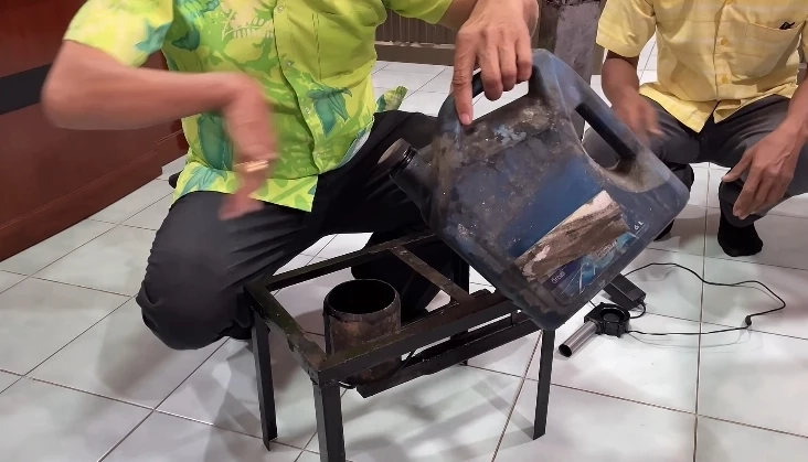 ครูเผยสาเหตุ เปลวไฟลุกพรึบ ใส่ใบหน้านักเรียน เจ็บ 4