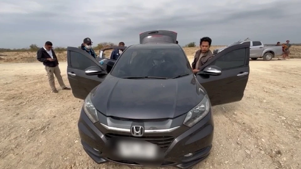 สาว 38 รมควันฆ่าตัวตายในรถยนต์ ญาติเผยพูดเป็นลางก่อนลาโลก