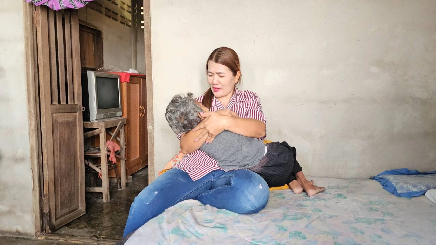 ปาฏิหาริย์! ยายวัย 85 ตายแล้วฟื้น ชาวบ้านเผยเห็นแสงปริศนาตกลงมา