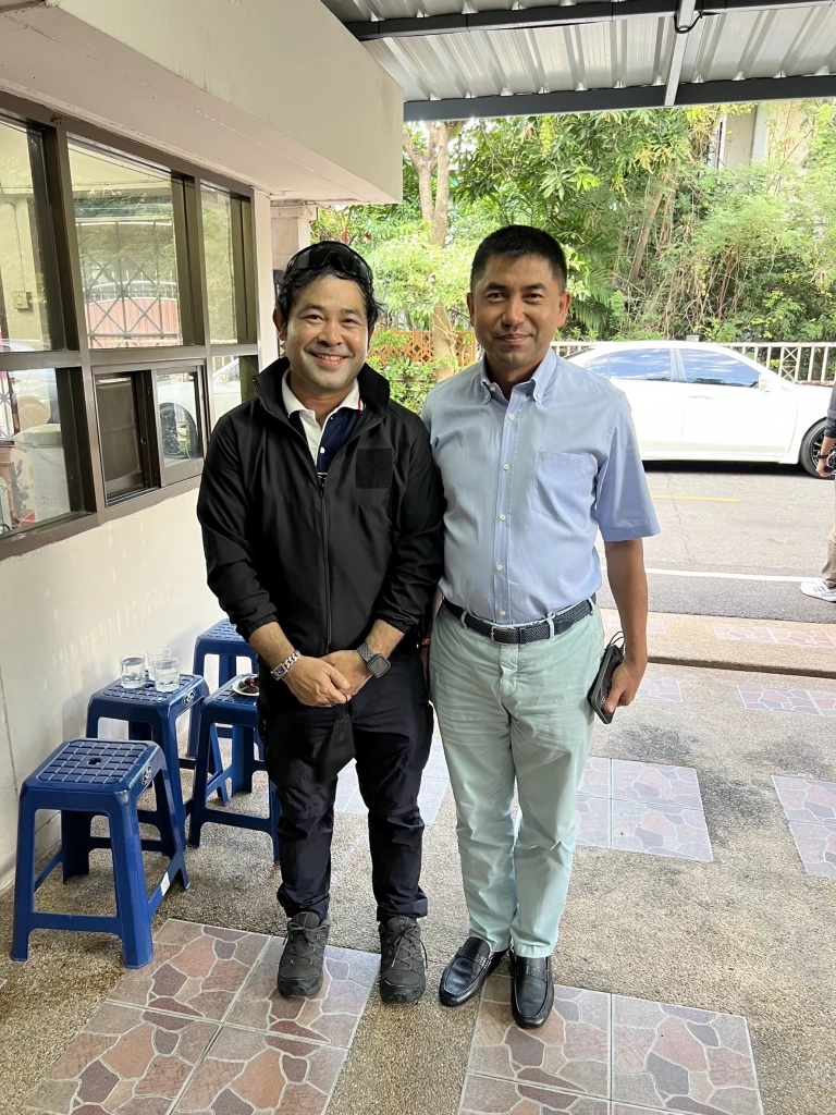 เปิดภาพชุด "บิ๊กโจ๊ก" เข้าบ้าน "วันนอร์" ตั้งข้อสงสัย ไปวันไหน กับใครหนอ?