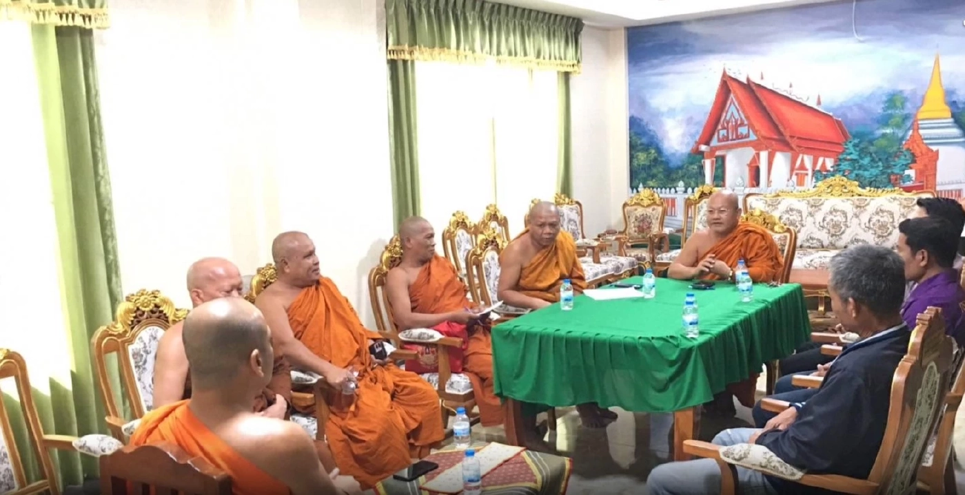 ยอมสึกแล้ว! "เจ้าอาวาส" อ้างเซลฟี่คู่สาว แต่ไม่ได้ร่วมเพศ