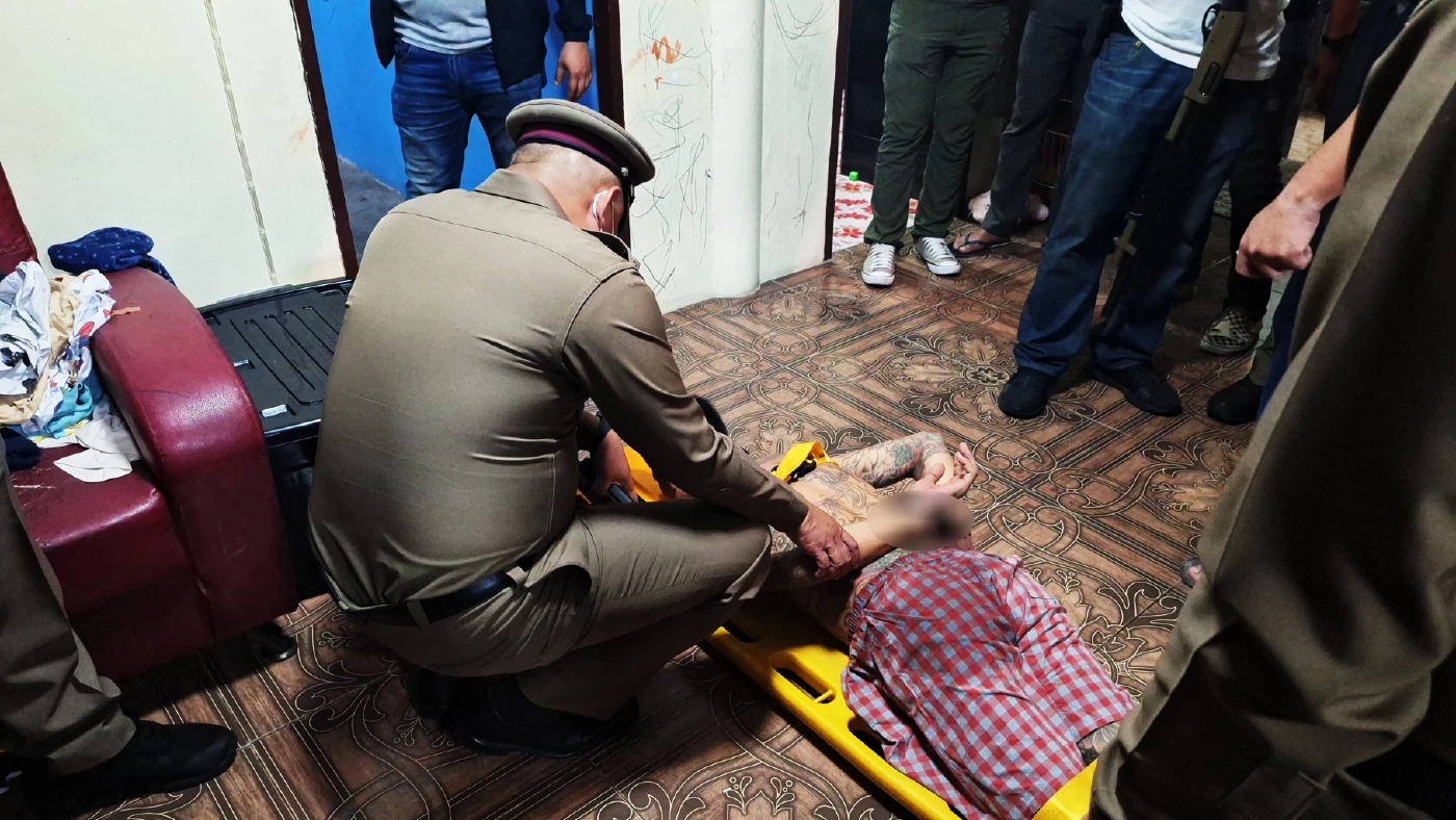 ชีวิตพังเพราะยาเสพติด! ลูกชายคลั่งหลอนยา สังหารแม่วัย 67 ปี ดับ