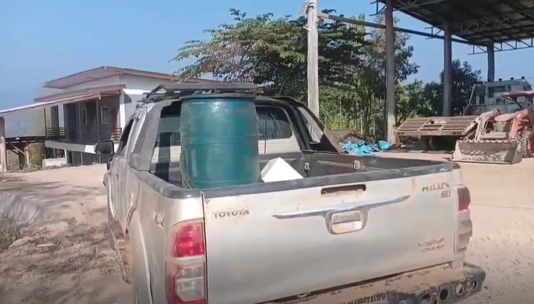 เกษตรกร จ.ตาก กระทบหนัก ผลพวงห้ามส่งออกน้ำมันไปเมียนมา รถไถต้องจอดทิ้ง