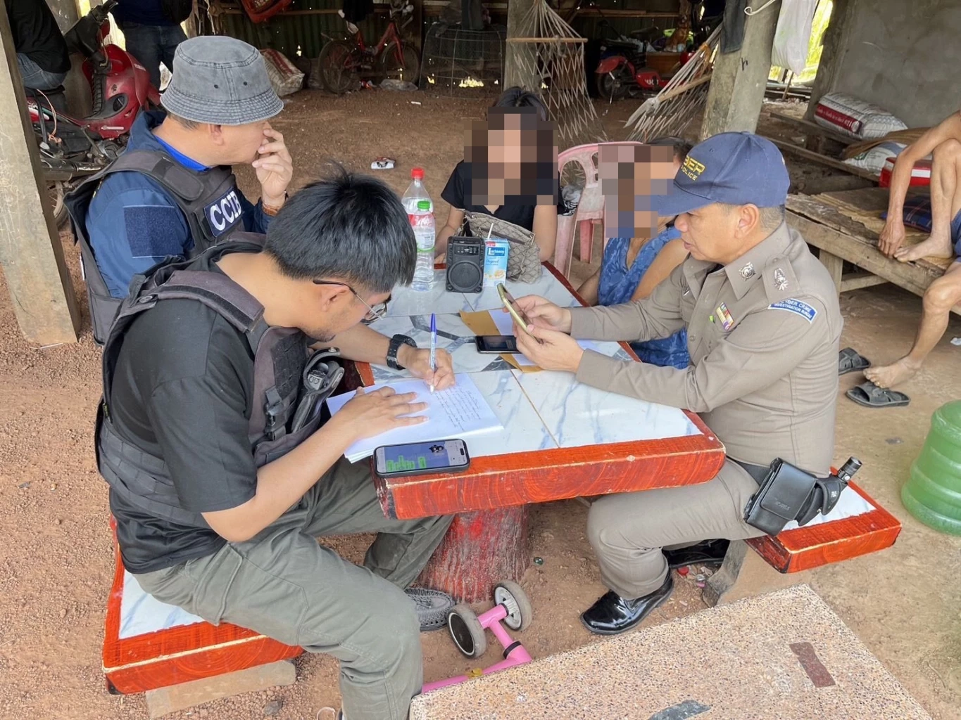 รวบคาบ้าน แก๊งโจ๋ซ่า โพสต์เบ่ง “ไม่ใช่ไม้บรรทัด แต่วัดได้ทุกตัว”