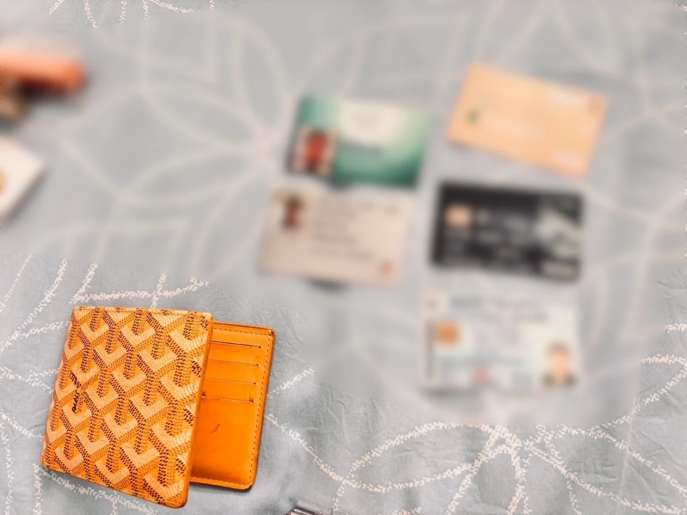 ทลายแก๊งจีนเทาแผ่อิทธิพลกลางกรุง โยงเว็บพนัน ยึดคฤหาสน์ – รถหรู 300 ล้าน