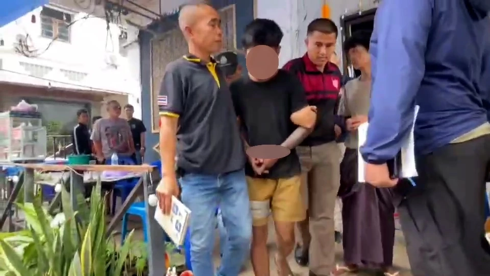 “พม่าโหด” อ่วม ตร.จ่อแจ้งข้อหาหนักเพิ่ม บีบคอสาวโอเกะทิ้งริมถนน