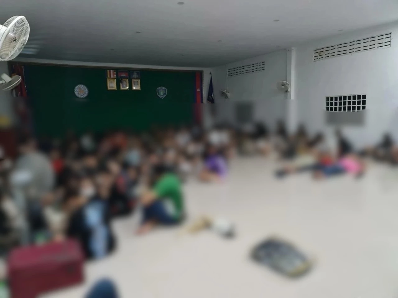 ตร.ไทย-กัมพูชา จู่โจมตึกแถวปอยเปต ช่วย 227 เหยื่อแก๊งคอลเซ็นเตอร์