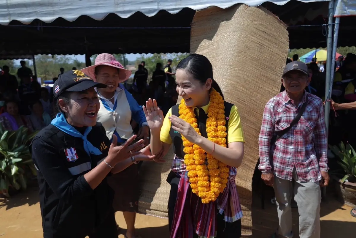 "รมว.นฤมล" ลงพื้นที่ จ.ขอนแก่น ติดตามก่อสร้างสะพาน คสล.