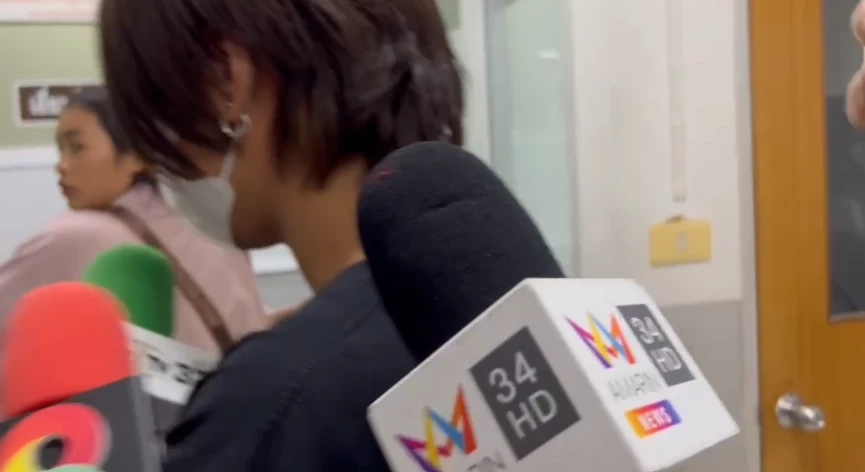 "พรีม-โอชิ" ตร.คุมเข้มหวั่นคิดสั้นในห้องขัง พ่อแม่เยี่ยมน้ำตาแตกขอโทษ