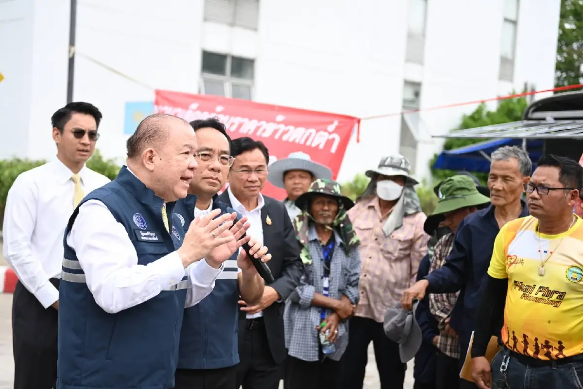 'พิชัย' รับม็อบชาวนา ย้ำเร่งช่วยเหลือชงมาตรการเข้า นบข.พุธนี้