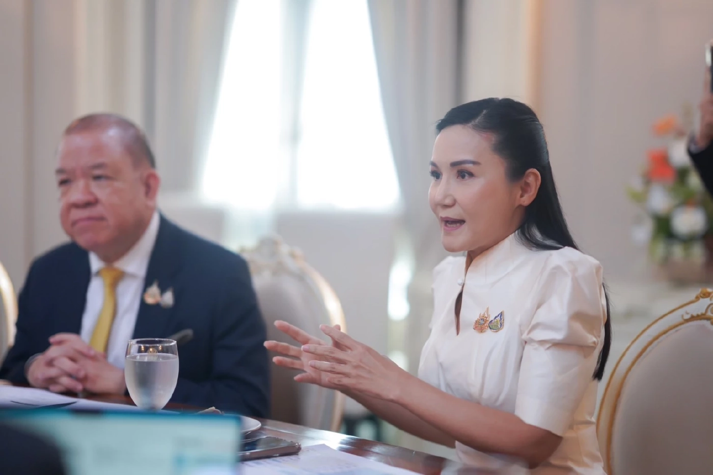 นฤมล ภิญโญสินวัฒน์  รมว.เกษตรและสหกรณ์ ชี้แจงการแก้ปัญหาสินค้าเกษตร ในความรับผิดชอบก.เกษตรฯ