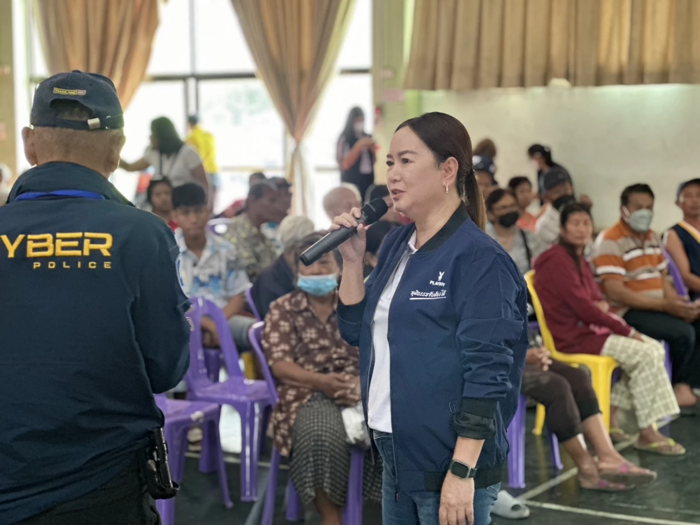 ดร.พิมไหมทอง หัวหน้าพรรคพร้อม