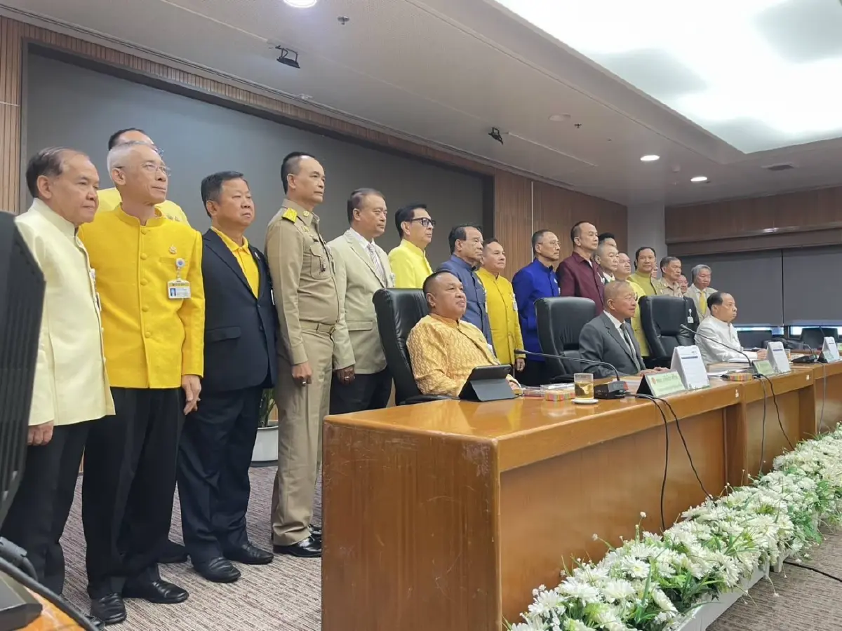 ภาพประกอบ กลุ่มสว. ออกมาแถลงตอบโต้ ดีเอสไอ พิจารณาคำร้องคดีฮั้วเลือกสว.