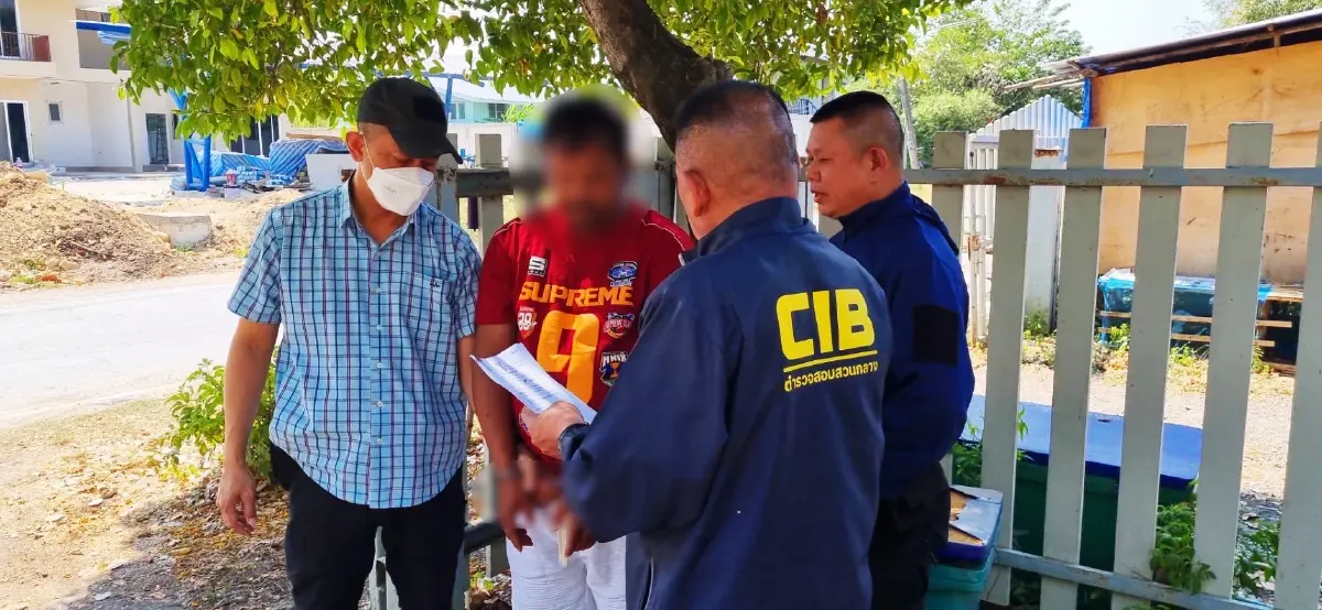 รวบรุ่นพี่ ลวงสาวรุ่นน้องวัย 17 มอมจนเมา ลากเข้าบ้านขยี้สวาท