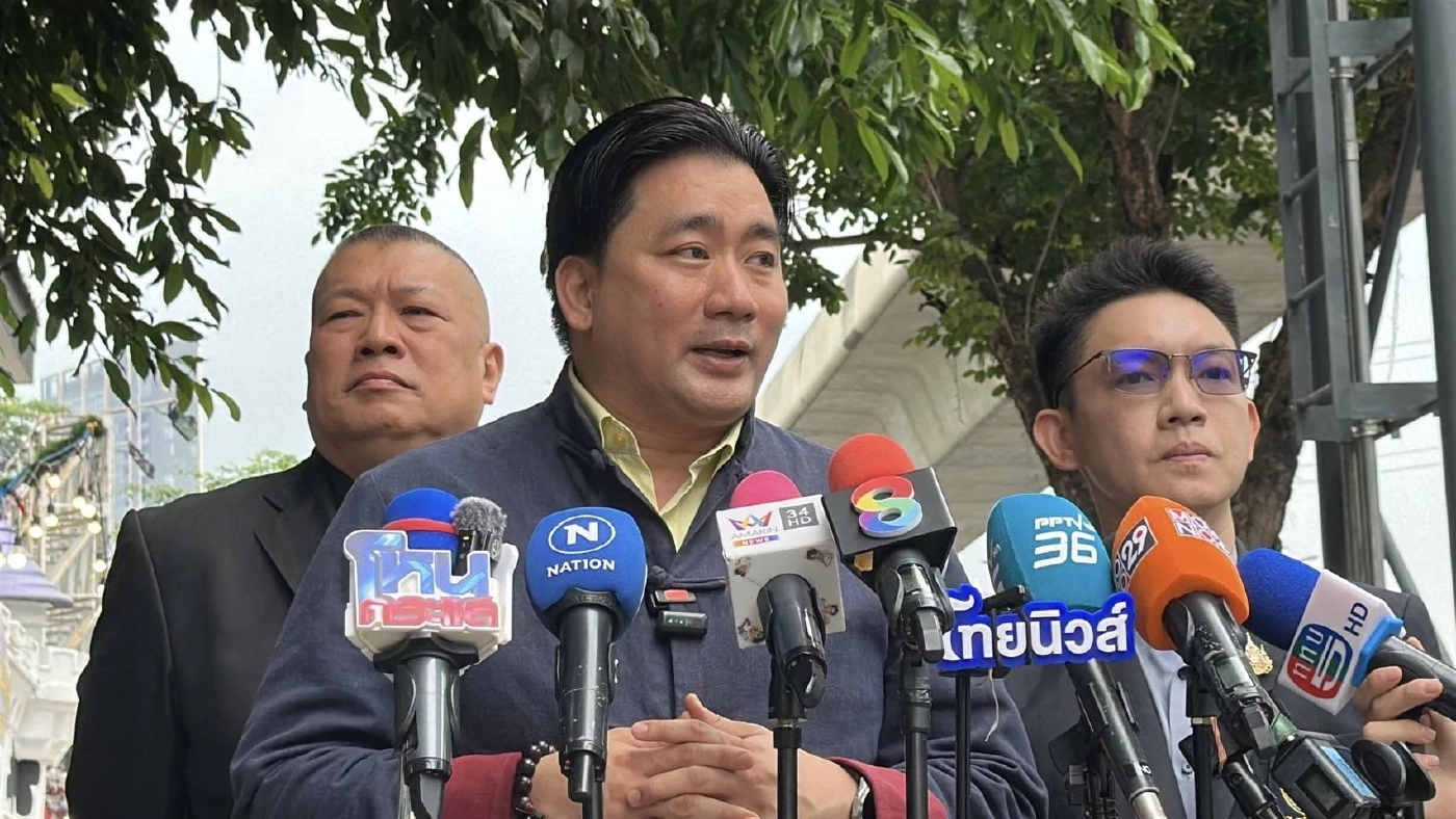 นายแทนคุณ จิตต์อิสระ หรือ อี้ ประธานชมรมสันติประชาธรรม 