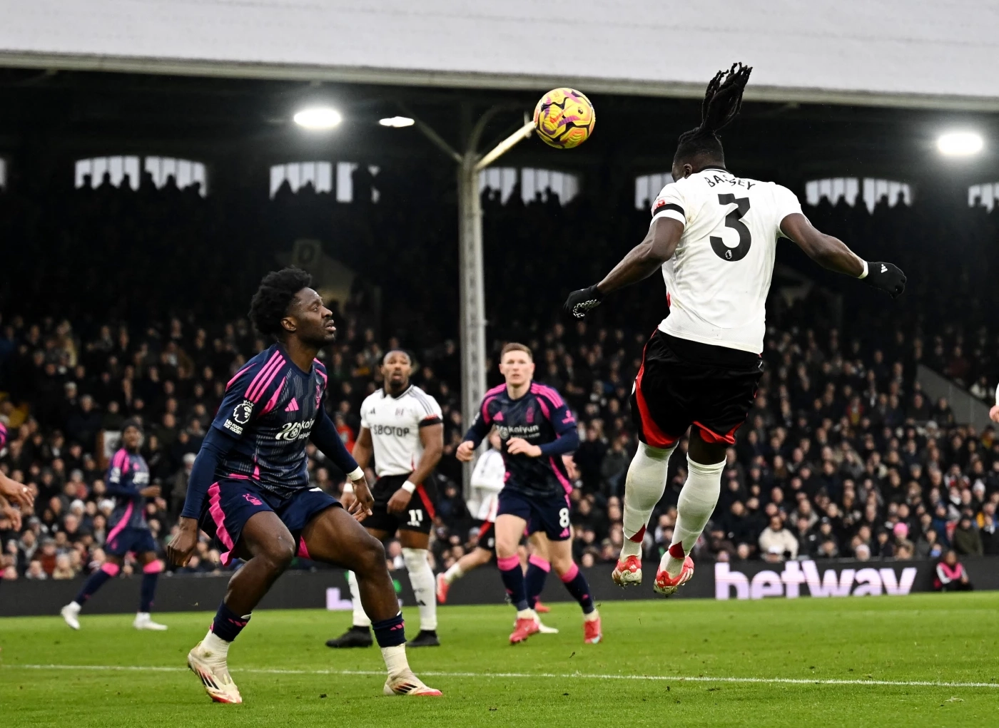 สรุปผล-ตารางคะแนนพรีเมียร์ลีก หลัง "อาร์เซน่อล, แมนซิตี้" คว้าชัย