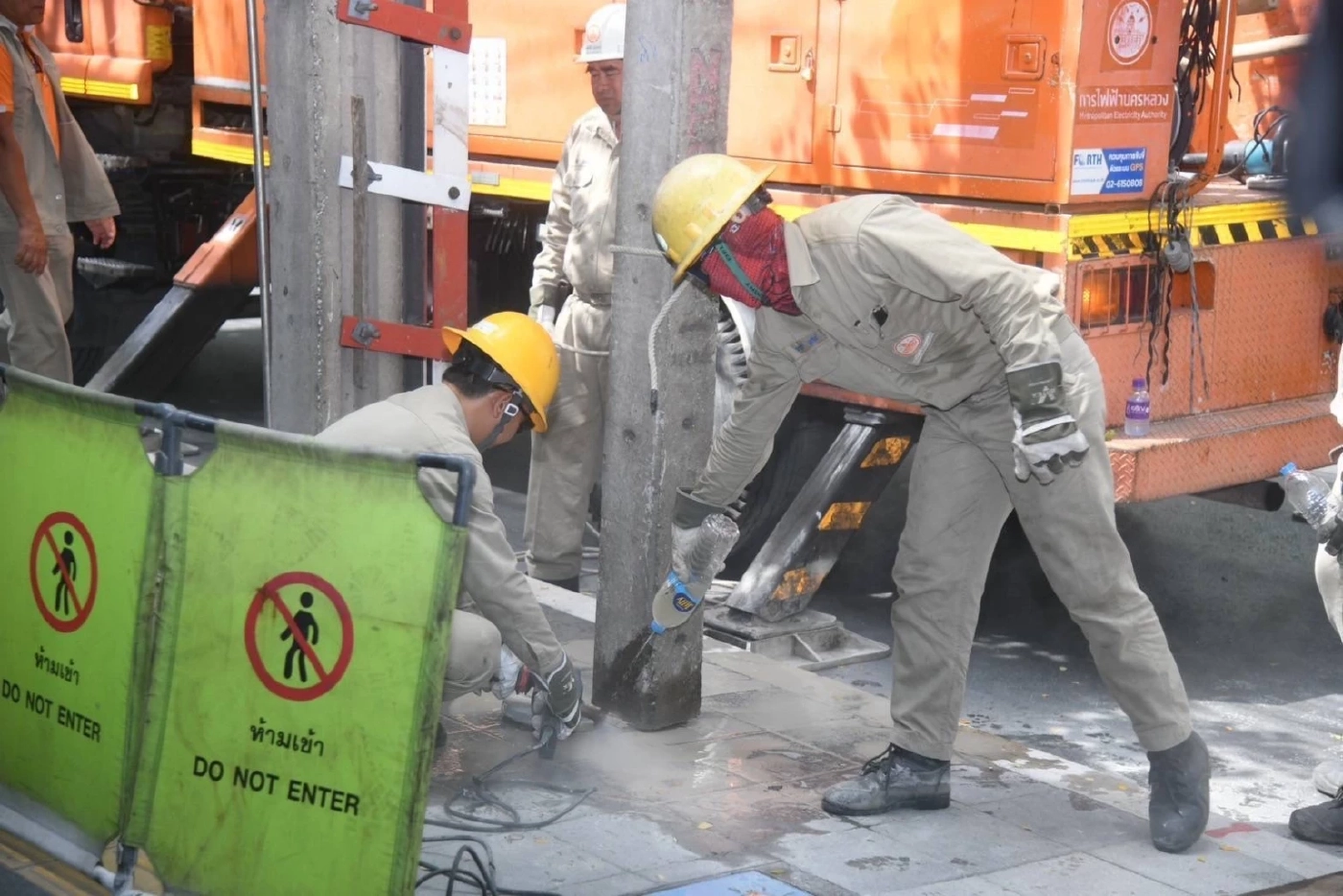 วิทยุไร้สาย! MEA จับมือภาคีเดินหน้ารื้อสายสื่อสาร ปักหมุด ถ.วิทยุเส้นแรกปี 68 เสริมทัศนียภาพเมืองมหานคร