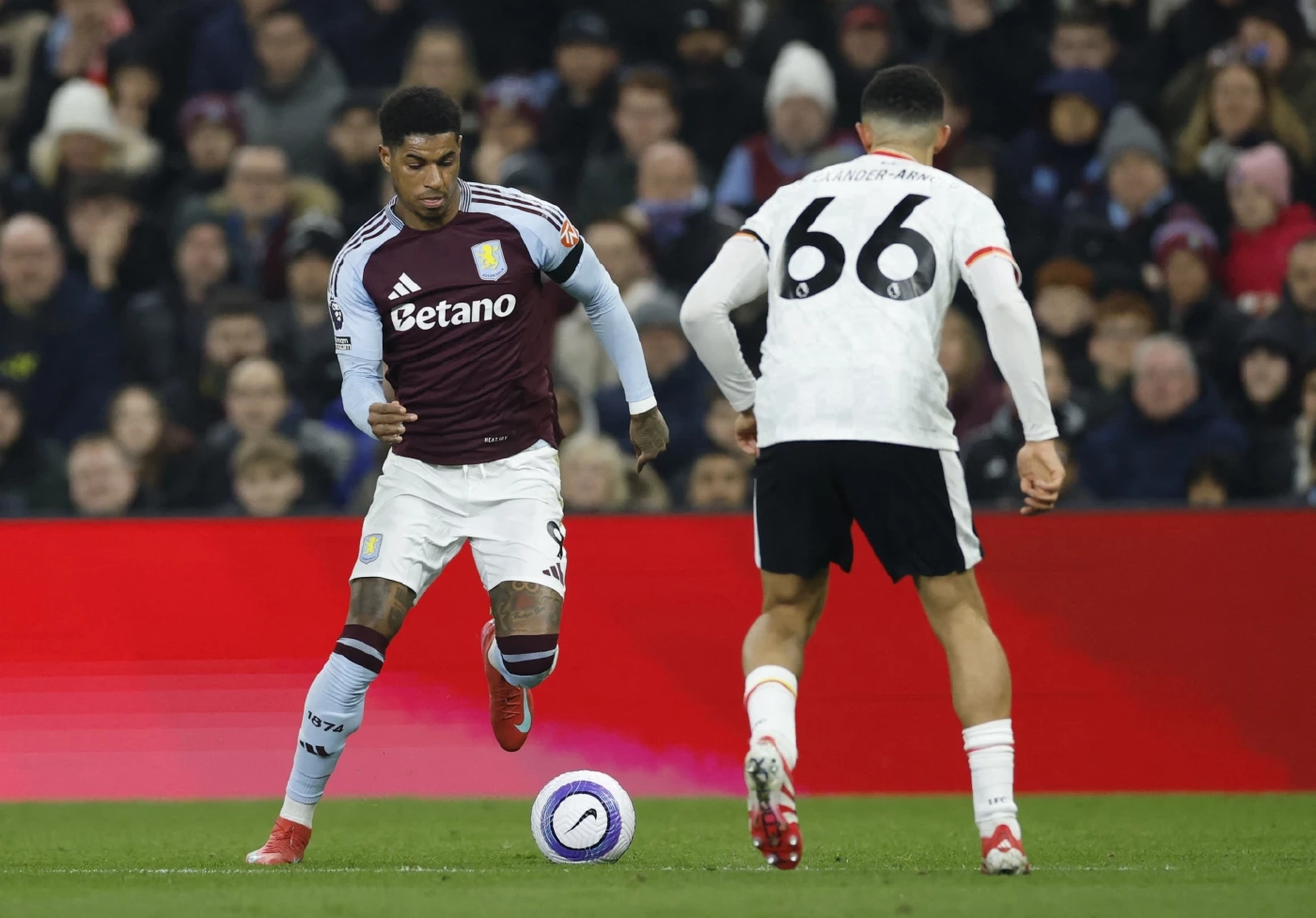 เก็บตก พรีเมียร์ลีก "ลิเวอร์พูล" เจ๊า "วิลล่า" พร้อมตารางคะแนนล่าสุด