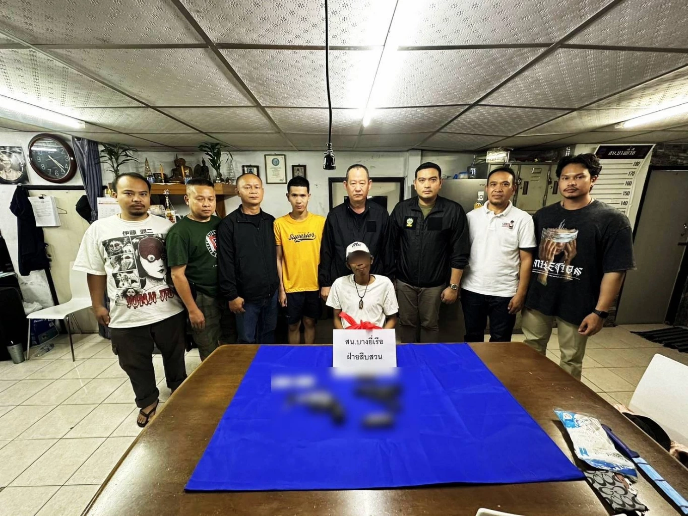 รวบอดีตนักศึกษาช่างกลชื่อดัง โพสต์ "ปืนเถื่อน" ขายออนไลน์