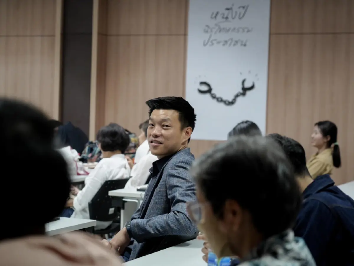 "เท้ง ณัฐพงษ์" ยัน"พรรคประชาชน"ไม่ร่วมรัฐบาลพุ่งเป้าเลือกตั้งปี 70