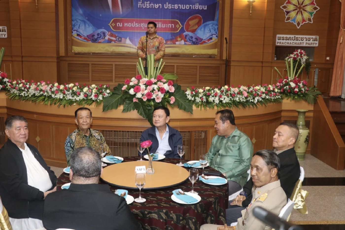 "ทักษิณ"สำนึกในพระมหากรุณาธิคุณลดโทษ นำความรู้ช่วยบ้านเมือง