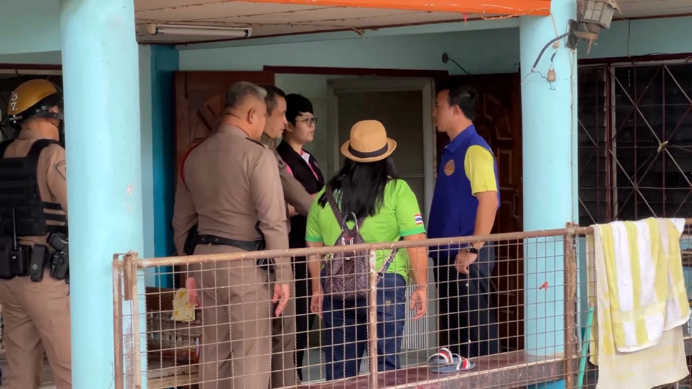 ระทึก! พ่อหลอนยา จับลูกขังบ้าน 3 วัน ตร.ต้องโดดหน้าต่างเข้าช่วย