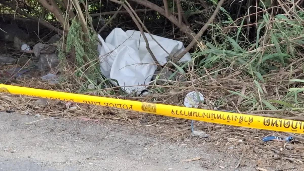 “พม่าโหด” อ่วม ตร.จ่อแจ้งข้อหาหนักเพิ่ม บีบคอสาวโอเกะทิ้งริมถนน