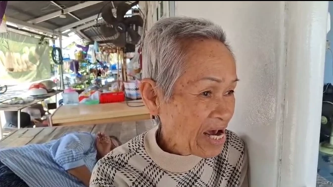 ยายสำลี วัย 61 ปี เพื่อนยายแหล่