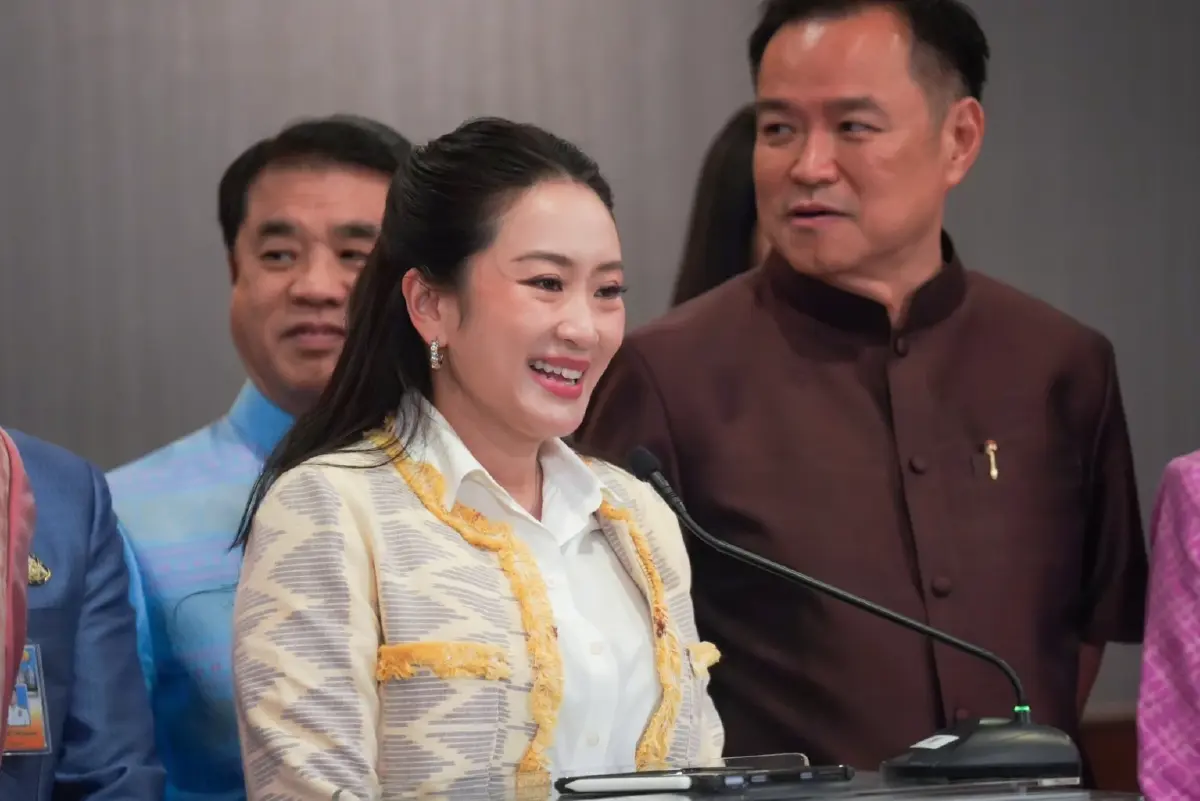 "นายกฯ" กวักมือเรียก"อนุทิน"ร่วมแถลง สยบรอยร้าว พรรคร่วมรัฐบาล