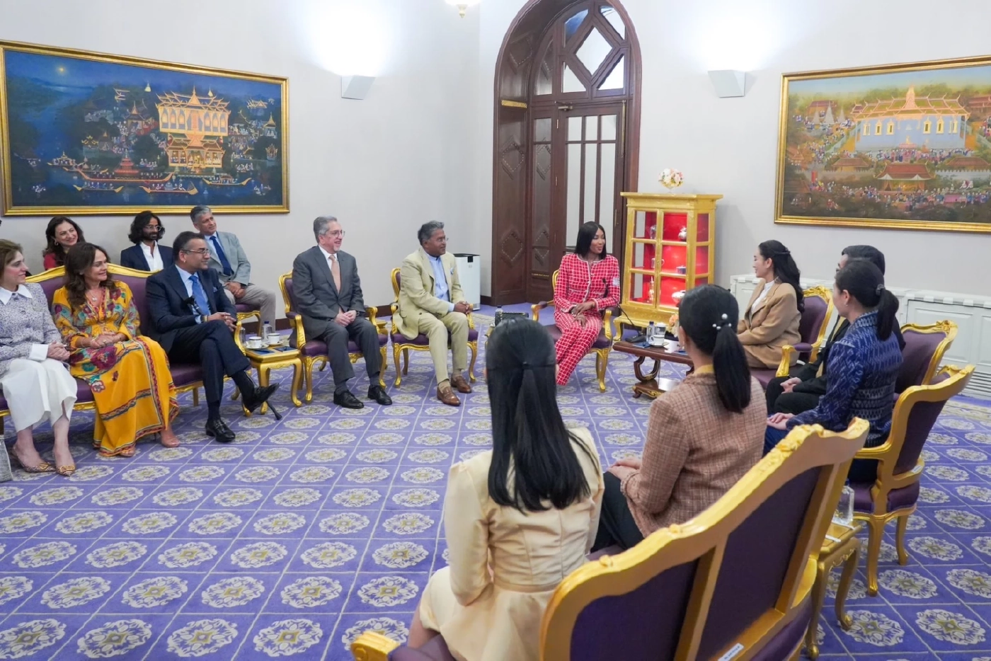 "นายกฯอิ๊งค์"  เปิดทำเนียบต้อนรับ “นาโอมิ แคมป์เบลล์” นางแบบดังระดับโลก