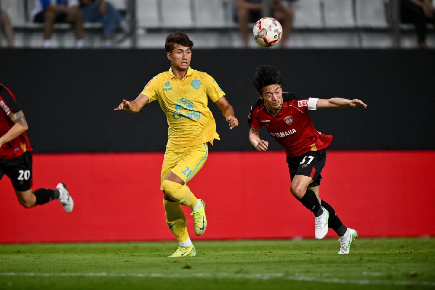 บุรีรัมย์อัดเมืองทอง 3-1 เกมบิ๊กแมตช์ไทยลีก