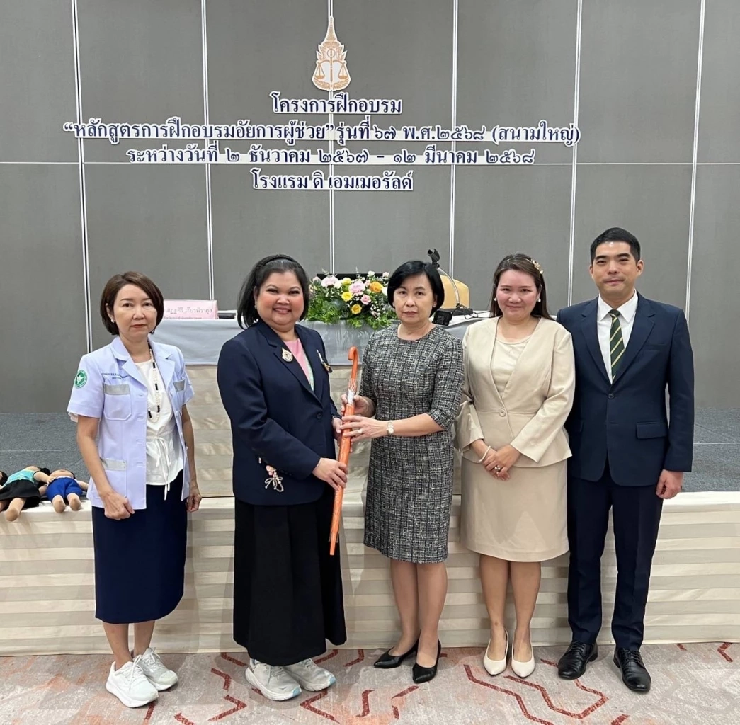 สพอ.ร่วมรพ.พระนั่งเกล้าฉีดวัคซีนไข้หวัดใหญ่ให้อัยการผู้ช่วย