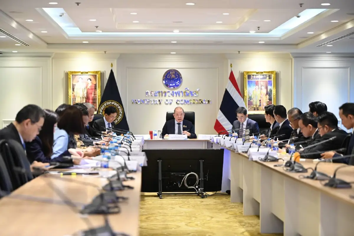 'พิชัย' เร่งขับเคลื่อนงานพาณิชย์ 8 เรื่องด่วน ดันเศรษฐกิจโต