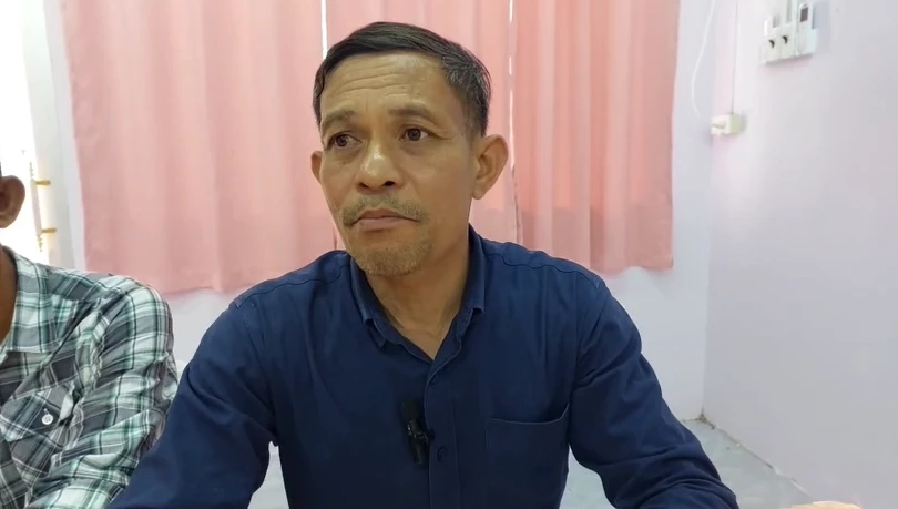 นายสุภาพ ดาษฎาจันทร์ ผู้อำนวยการโรงเรียนบ้านถ้ำเสือ