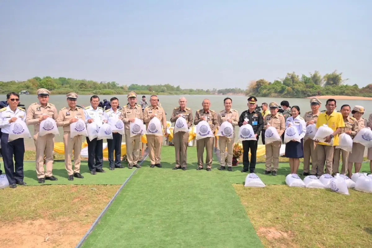 องคมนตรีติดตามและขับเคลื่อนโครงการอันเนื่องมาจากพระราชดำริ ในเขตพื้นที่ภาคตะวันออกเฉียงเหนือ