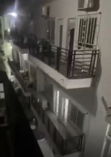 ตร.ไทย-กัมพูชา จู่โจมตึกแถวปอยเปต ช่วย 227 เหยื่อแก๊งคอลเซ็นเตอร์