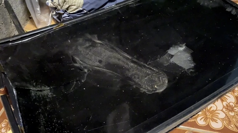 ญาติเผยปมเหตุ เขยคลั่งจาม “เมีย – แม่ยาย” สาหัส แม่ยายผวา! ตร.ยังจับไม่ได้