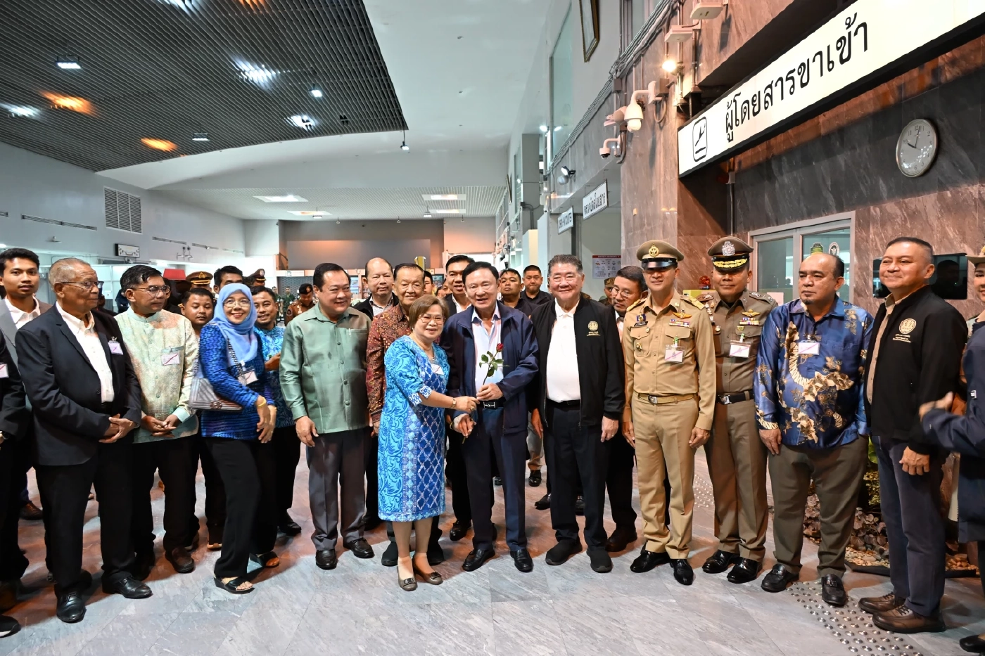 "ทักษิณ" ประกาศ"ขออภัย"คดีตากใบ มั่นใจไฟใต้ยุติปีหน้า