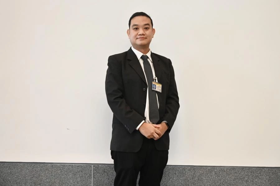 ผู้ช่วยศาสตราจารย์ ร้อยตำรวจเอก ดอกเตอร์ จอมเดช ตรีเมฆ 