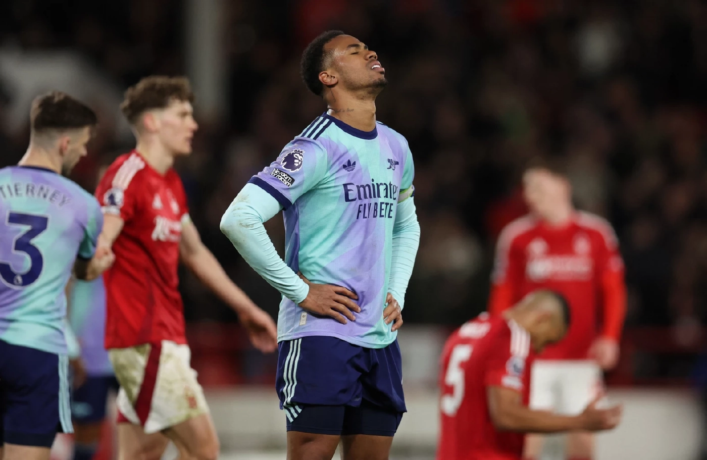 สรุปผลพรีเมียร์ลีก "ลิเวอร์พูล" ทิ้ง 13 แต้ม, "แมนยู" เฉือนหืด พร้อมตารางคะแนนล่าสุด