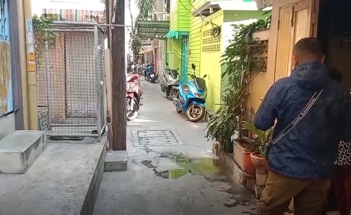 เดือด! ป้าข้างห้อง ทำร้าย 11 ขวบ แค่ถูกมองหน้า วงจรปิดชัด แม่เผยสาเหตุแท้จริง