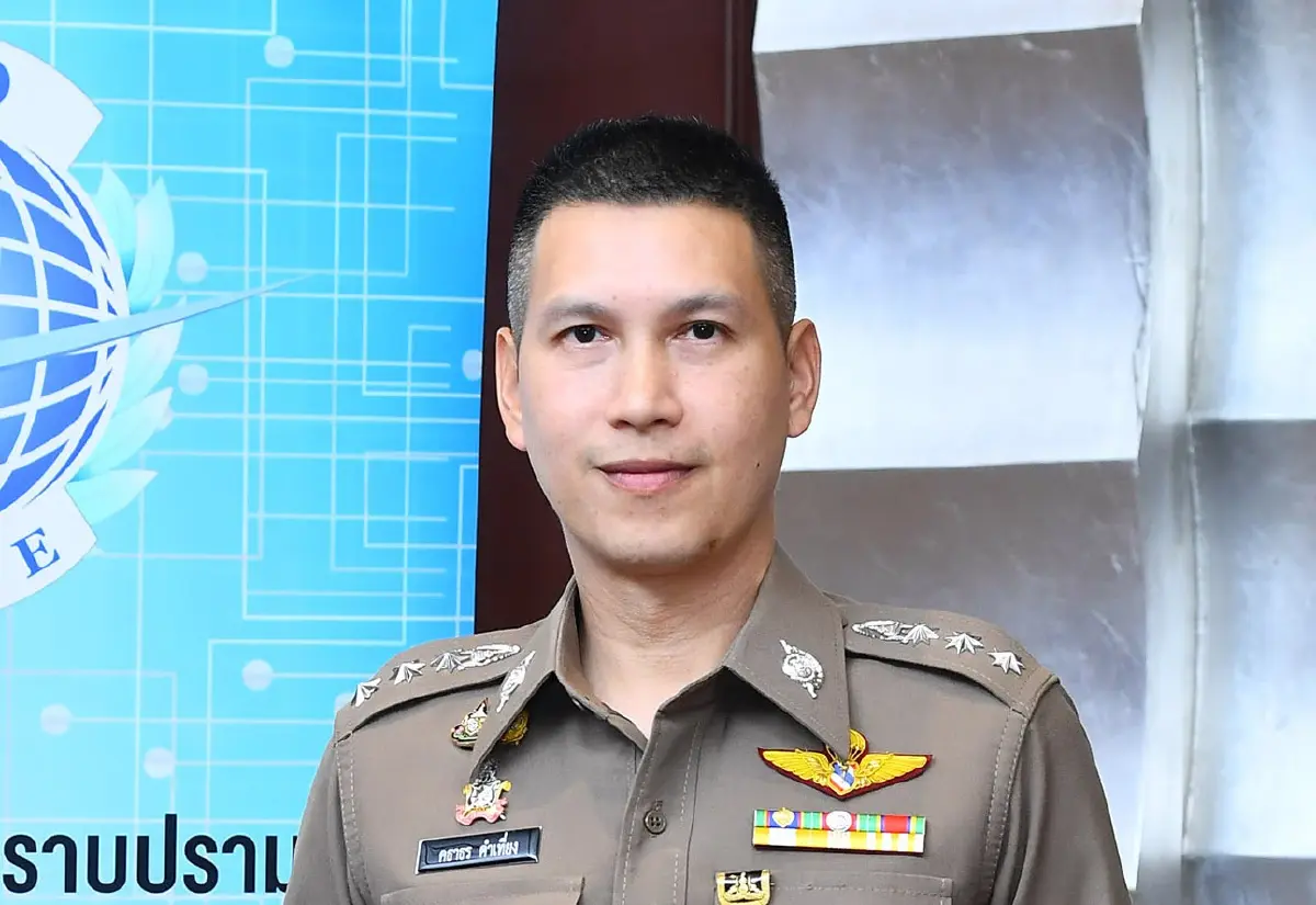 พ.ต.อ.คธาธร คำเที่ยง รอง ผบก.ตม.3 โฆษกสำนักงานตรวจคนเข้าเมือง (สตม.)
