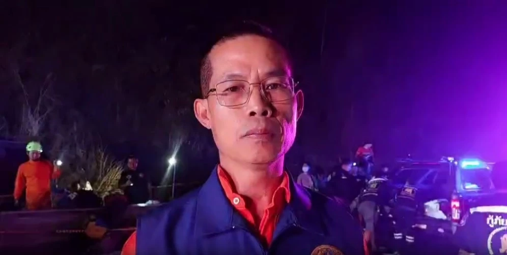 นายสมใจ พุทธเสนา นายอำเภอนาดี