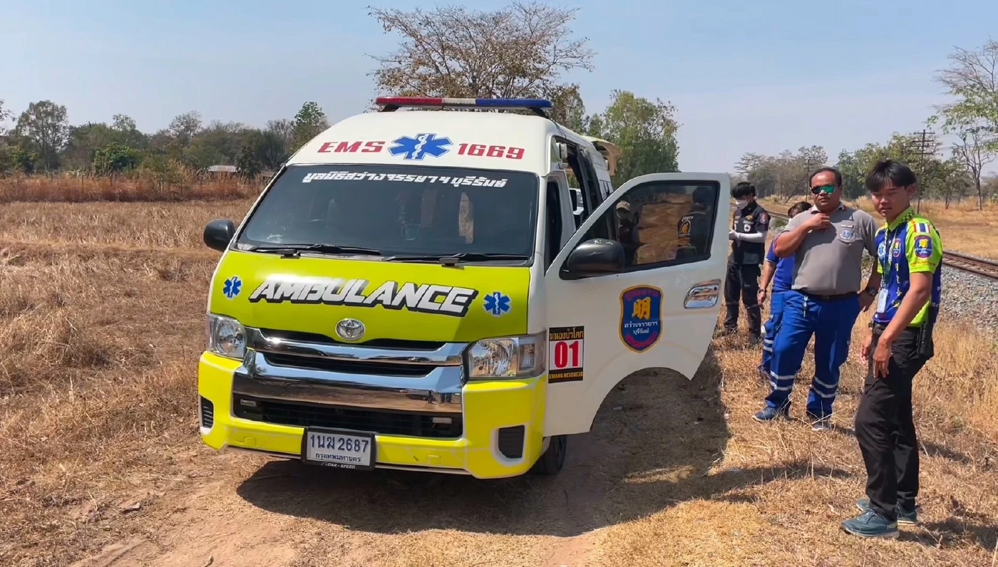 ไปไม่ถึงคูหา ลุงวัย 54 รีบออกหาฟืนเผาถ่าน ก่อนไปเลือกตั้ง ถูกรถไฟชนดับสลด