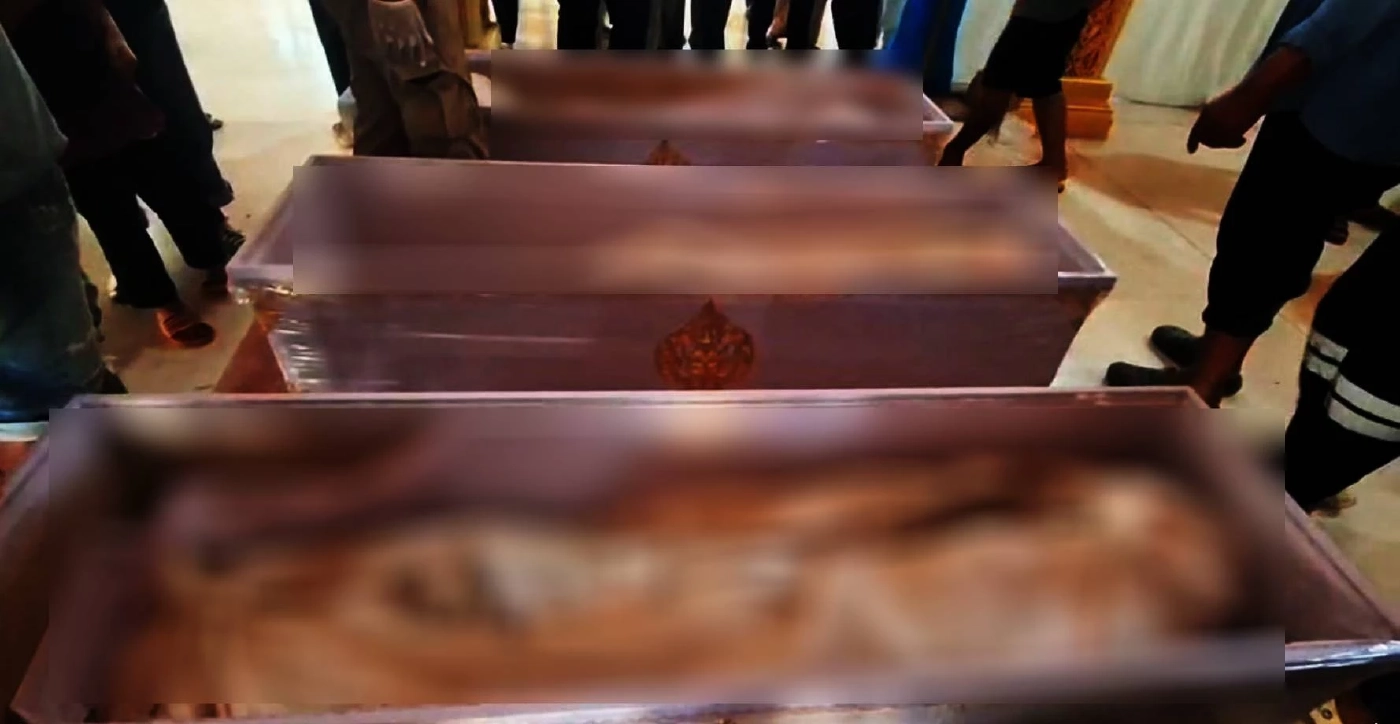 3 ร่างพ่อแม่ลูก ถึงวัดญาติลั่นอยากให้จับคนร้ายให้ได้โดยเร็ว