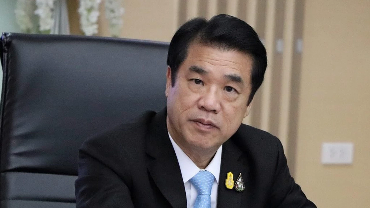 สุริยะ จึงรุ่งเรืองกิจ