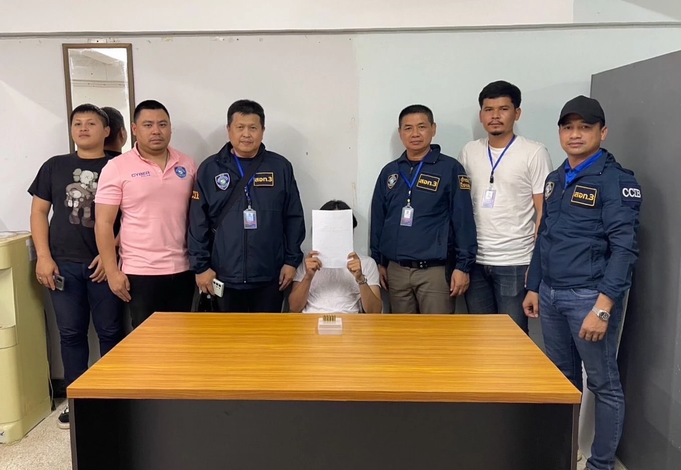 รวบคาบ้าน แก๊งโจ๋ซ่า โพสต์เบ่ง “ไม่ใช่ไม้บรรทัด แต่วัดได้ทุกตัว”